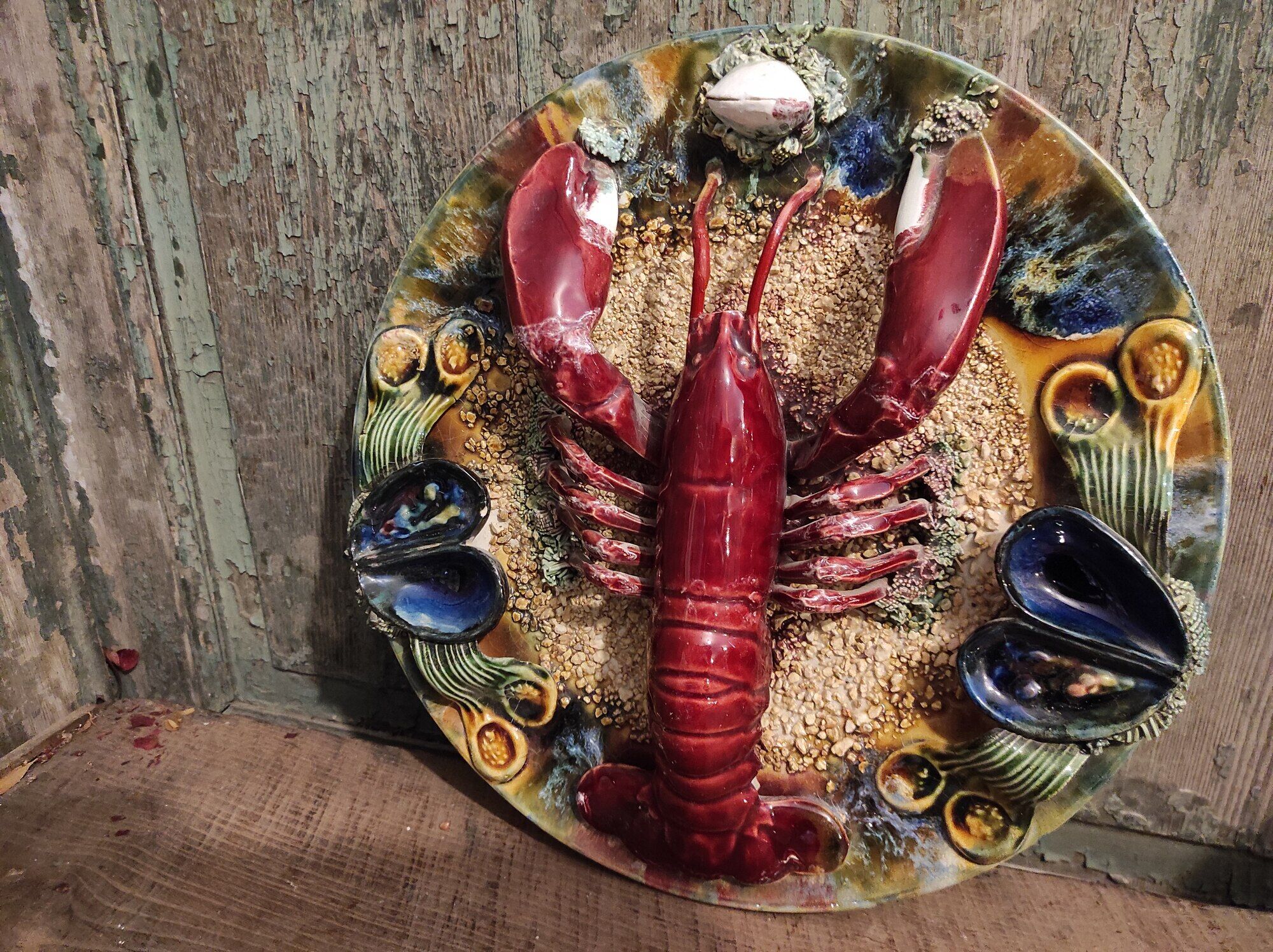 Portuguese Palissy plate depicting a lobster, 19th century
