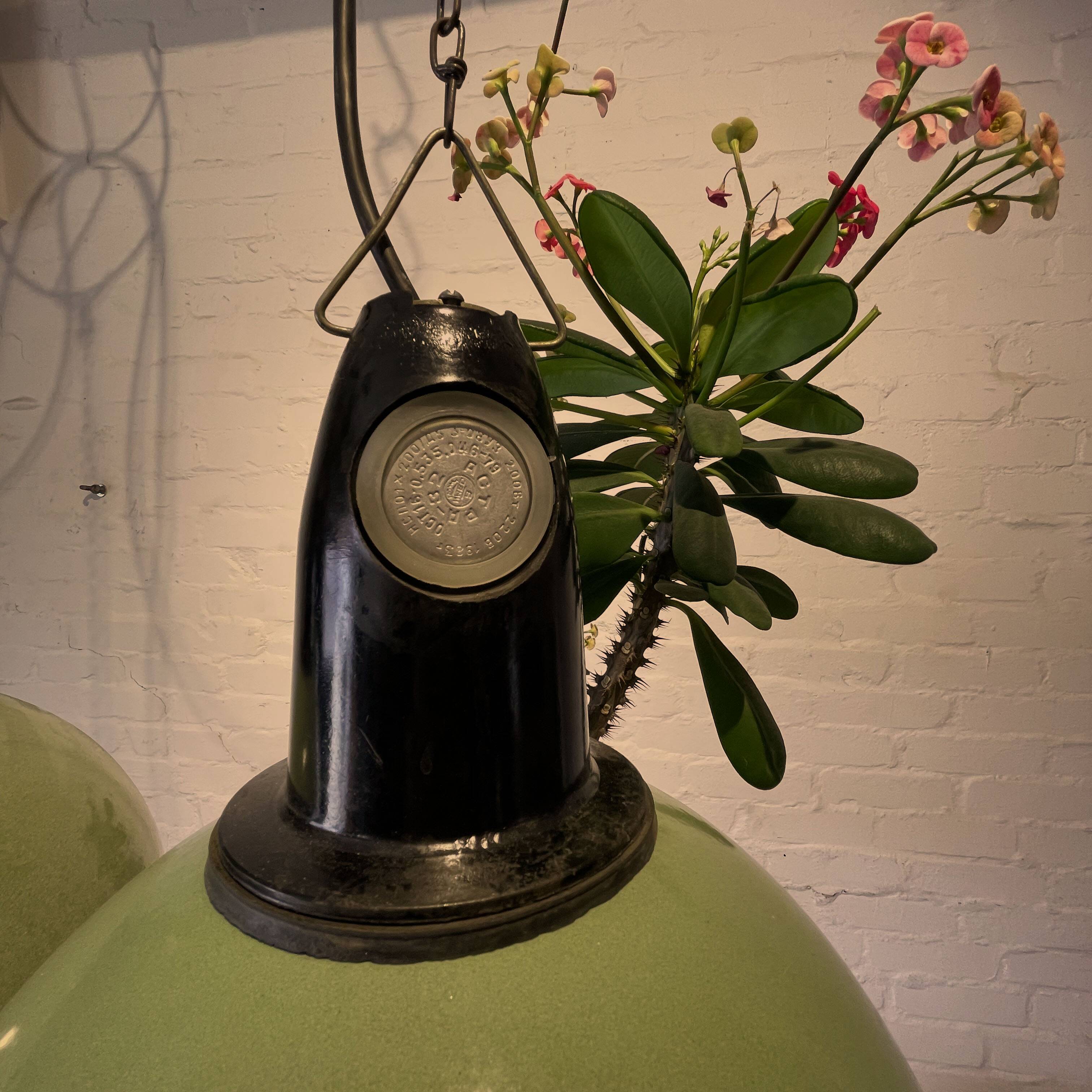 „Anja“ Ukrainische Emailleleuchte grün