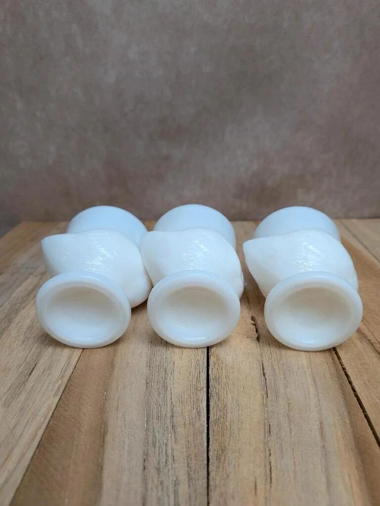 Lot de 3 coquetiers poule Arcopal blanc vintage