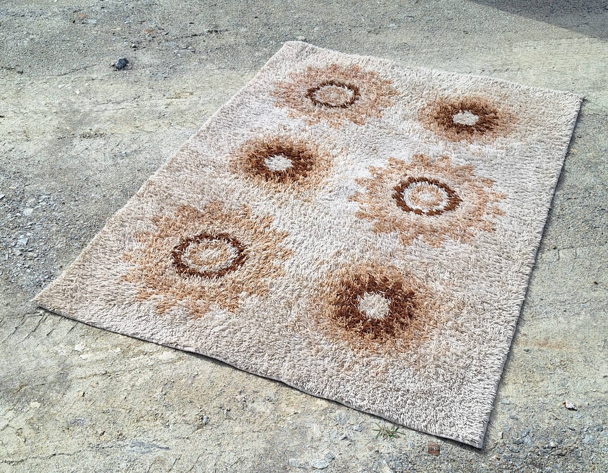 1970s dralon carpet