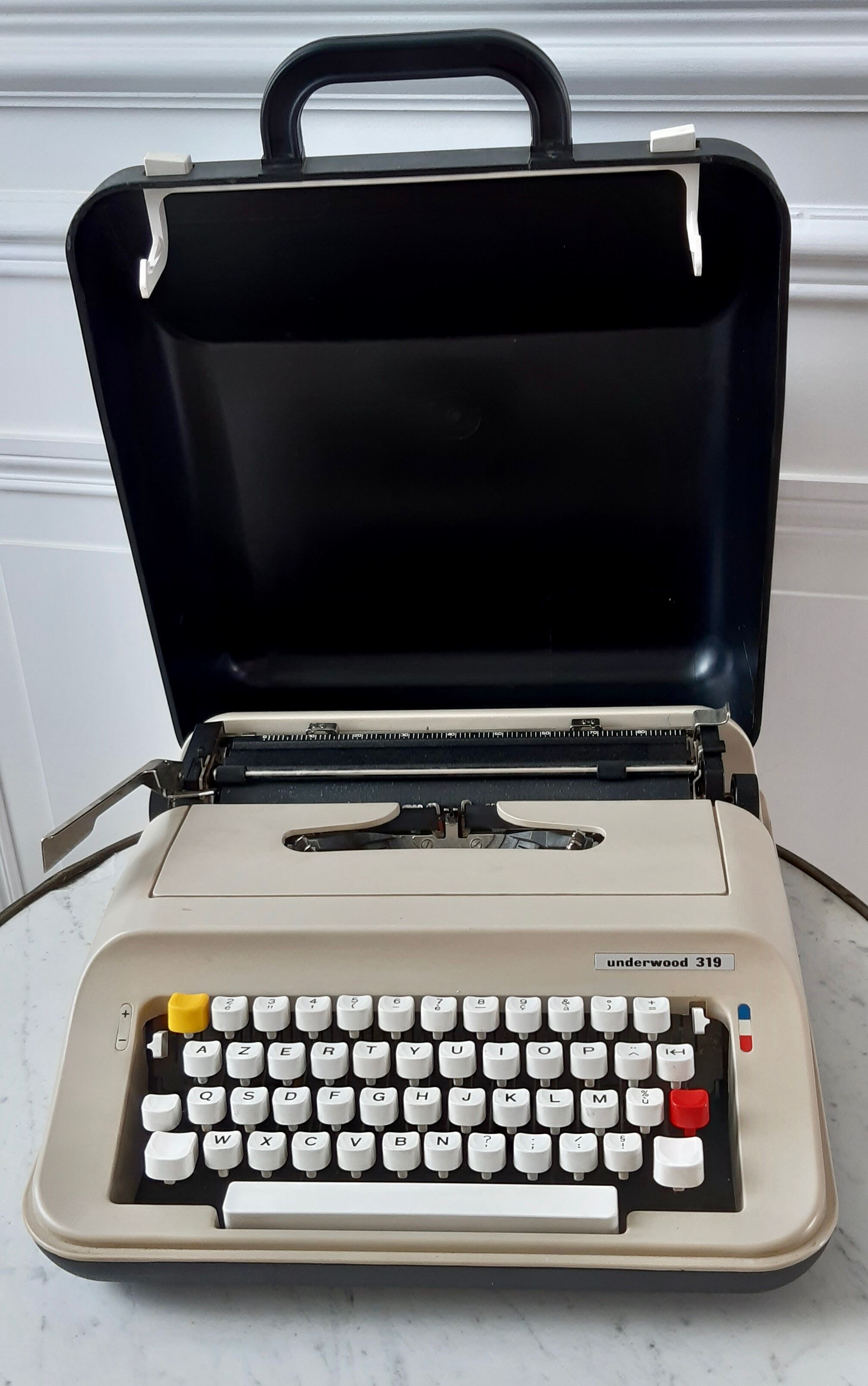 Underwood 319 typewriter