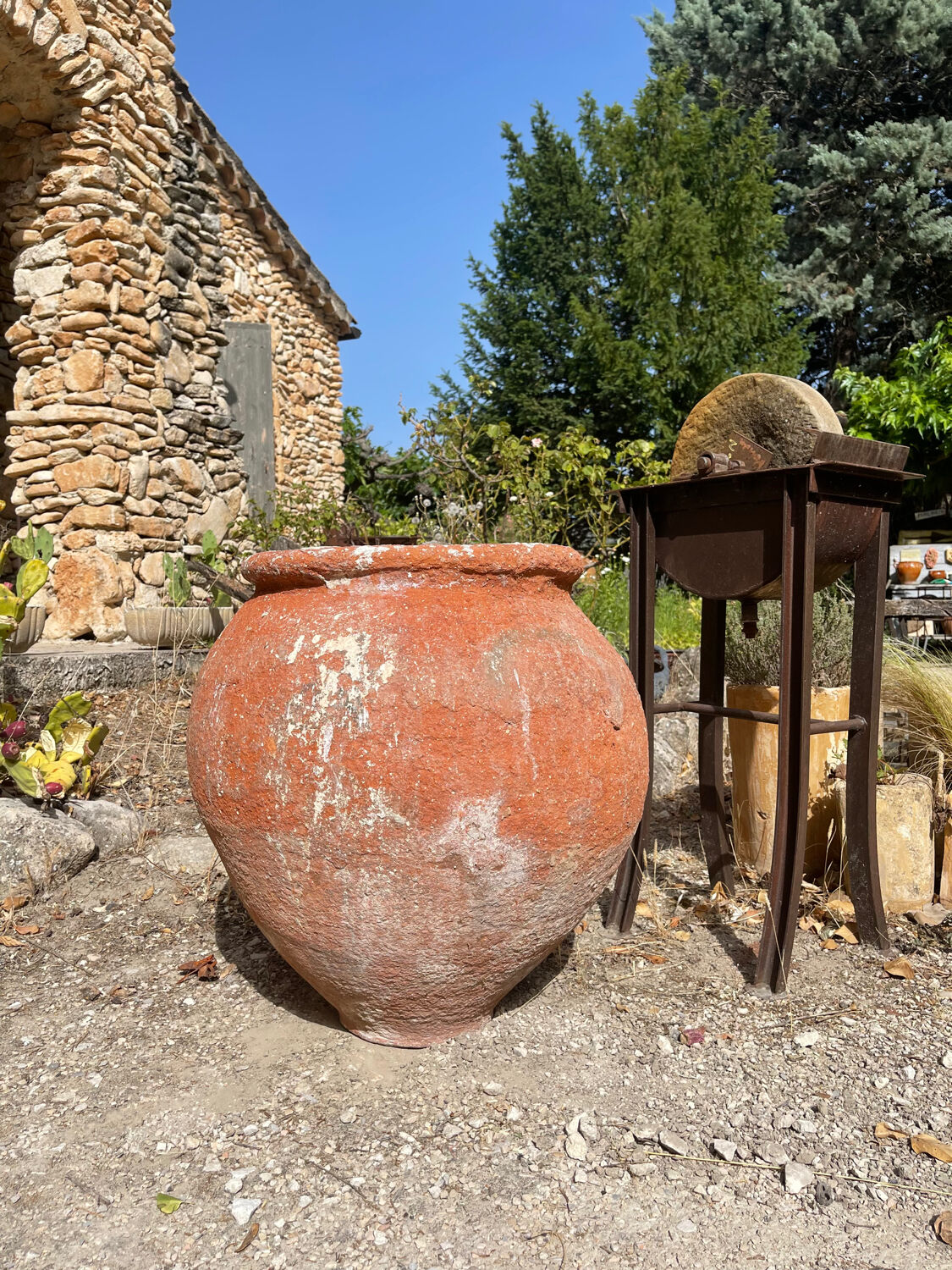 Ancient terracotta pottery jar
