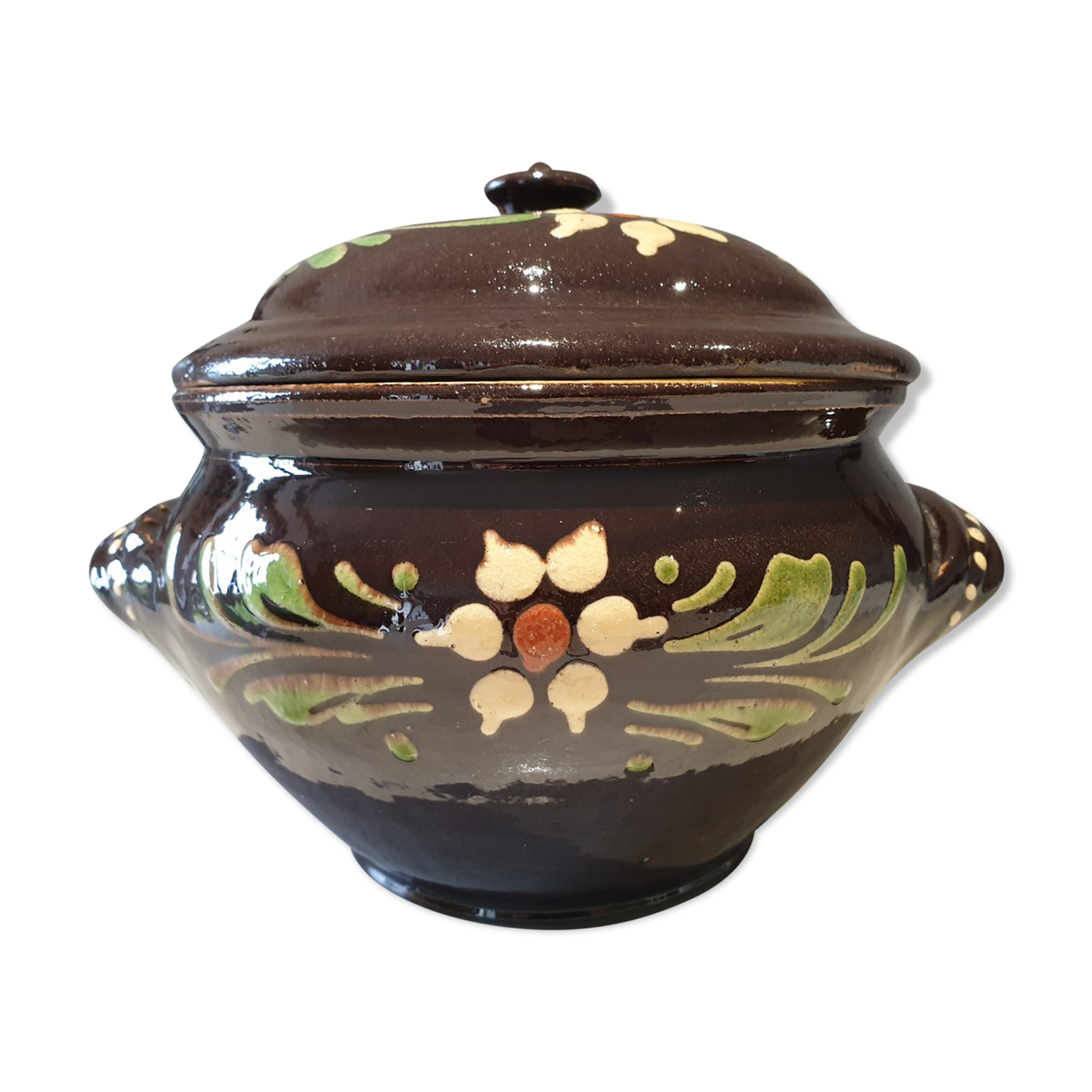 Large glazed terracotta covered pot