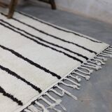Moroccan Berber wool rug 252 x 154 cm