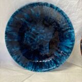 Set of 2 glazed earthenware plates