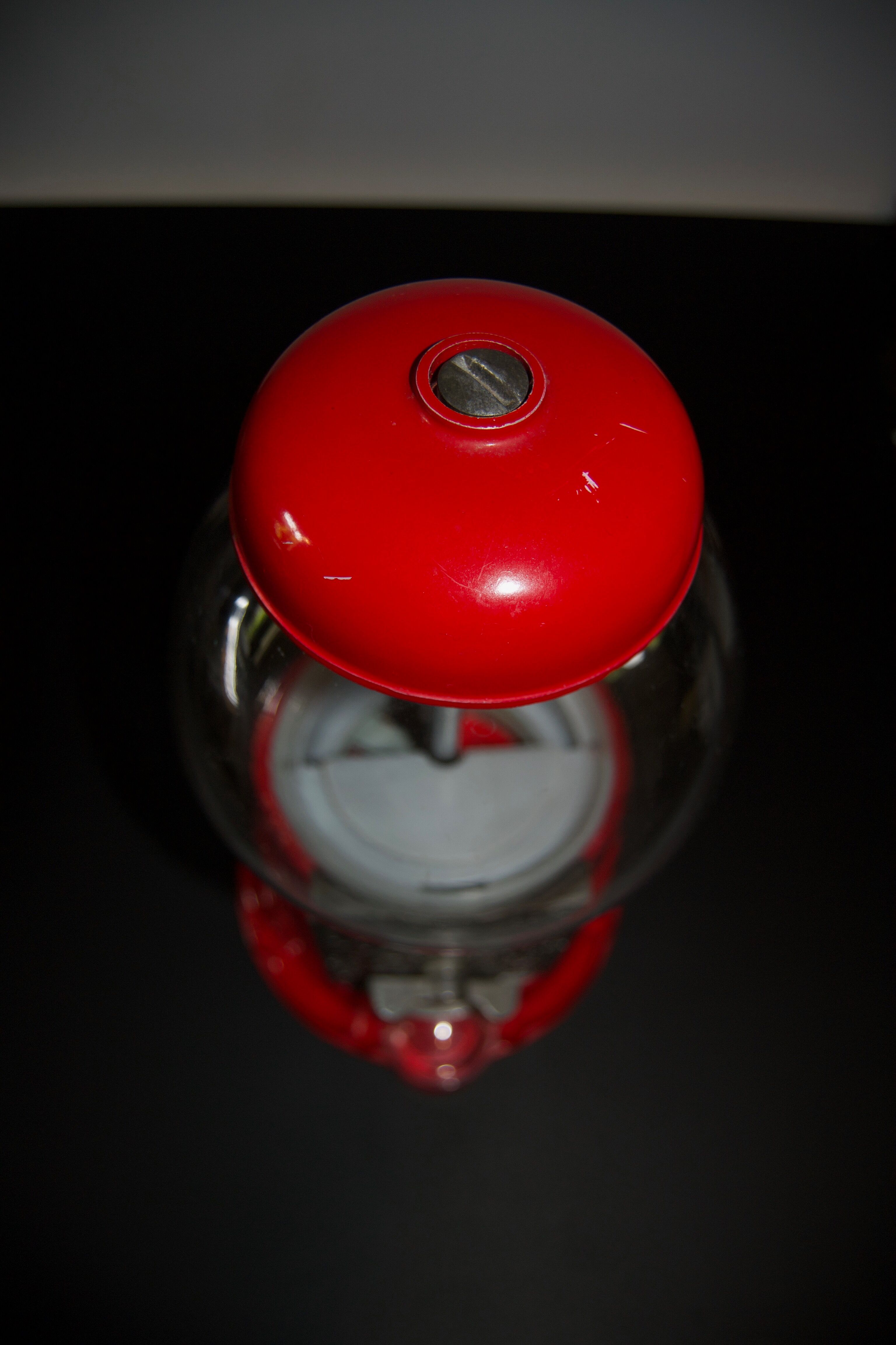 Bistro bar dispenser for peanuts/bubble gum