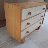 Commode de poupée jouet et meuble