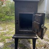 Poêle ancien en fonte