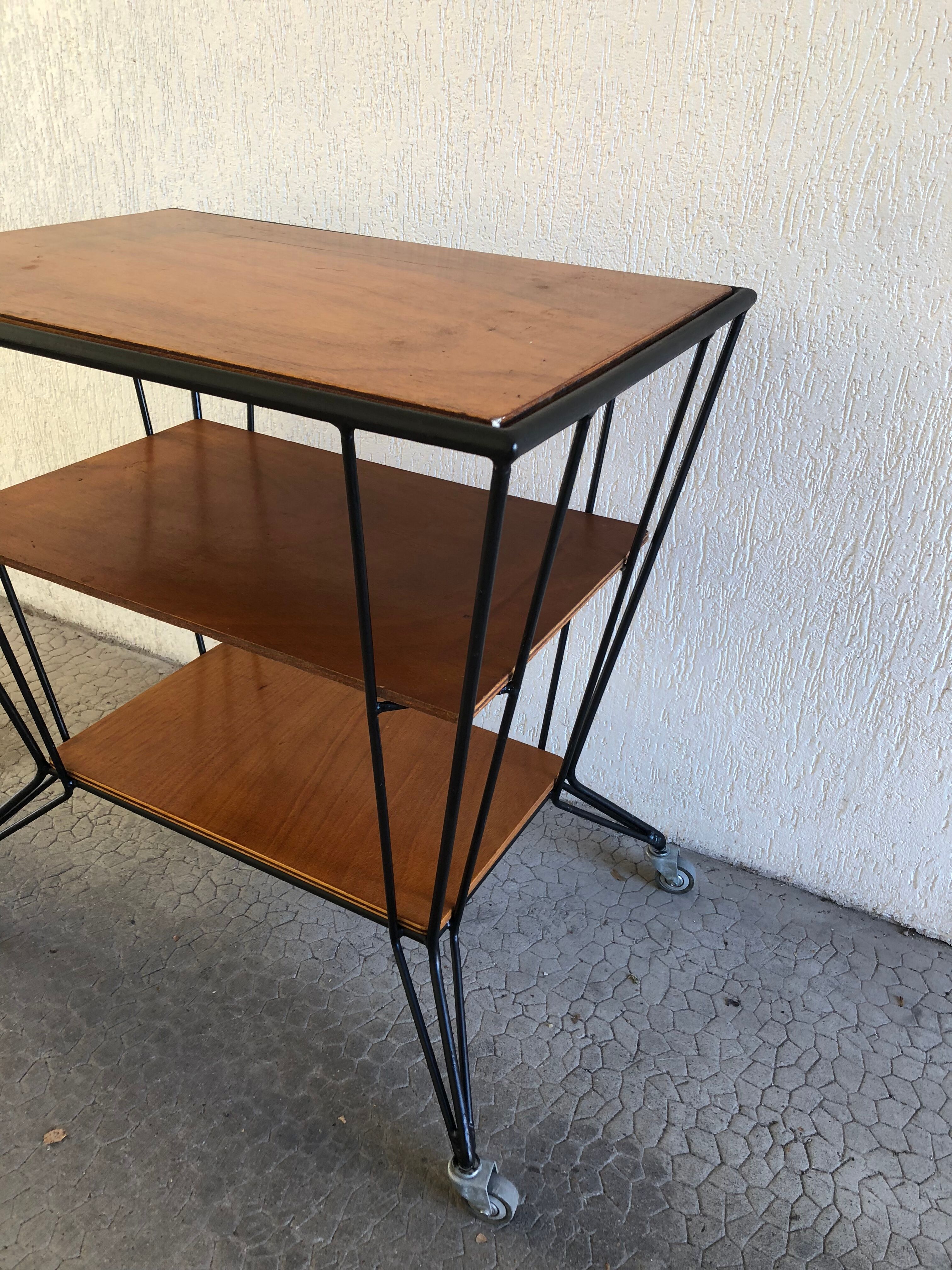 Table service vintage Eiffel feet