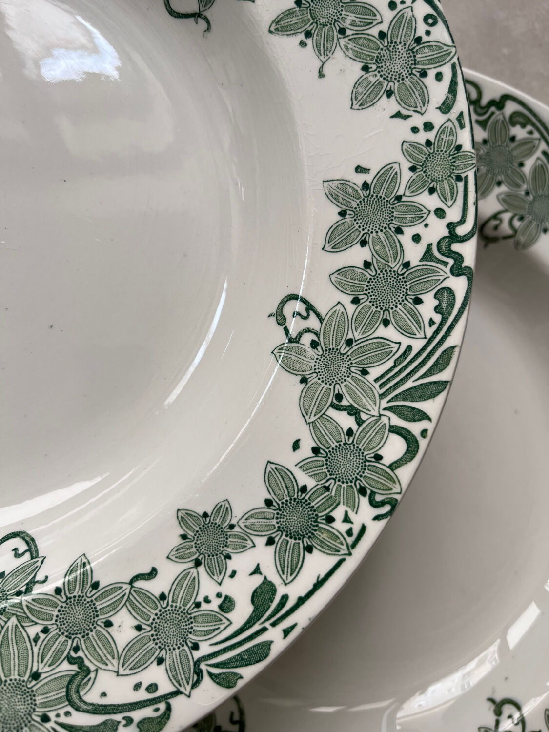 Set of 10 "Prunelle" plates Boch La Louvière