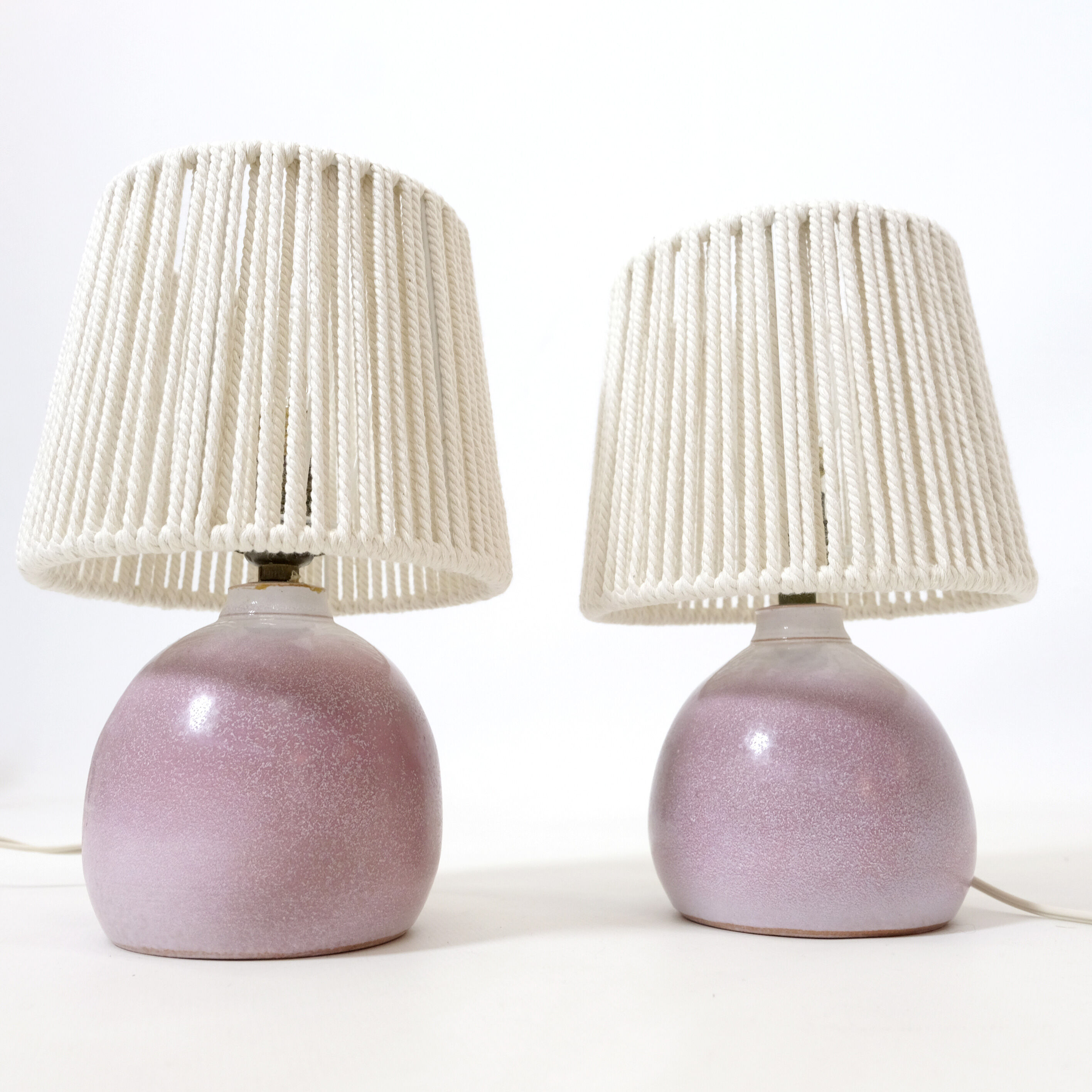 Pair of bedside lamps, rope blinds