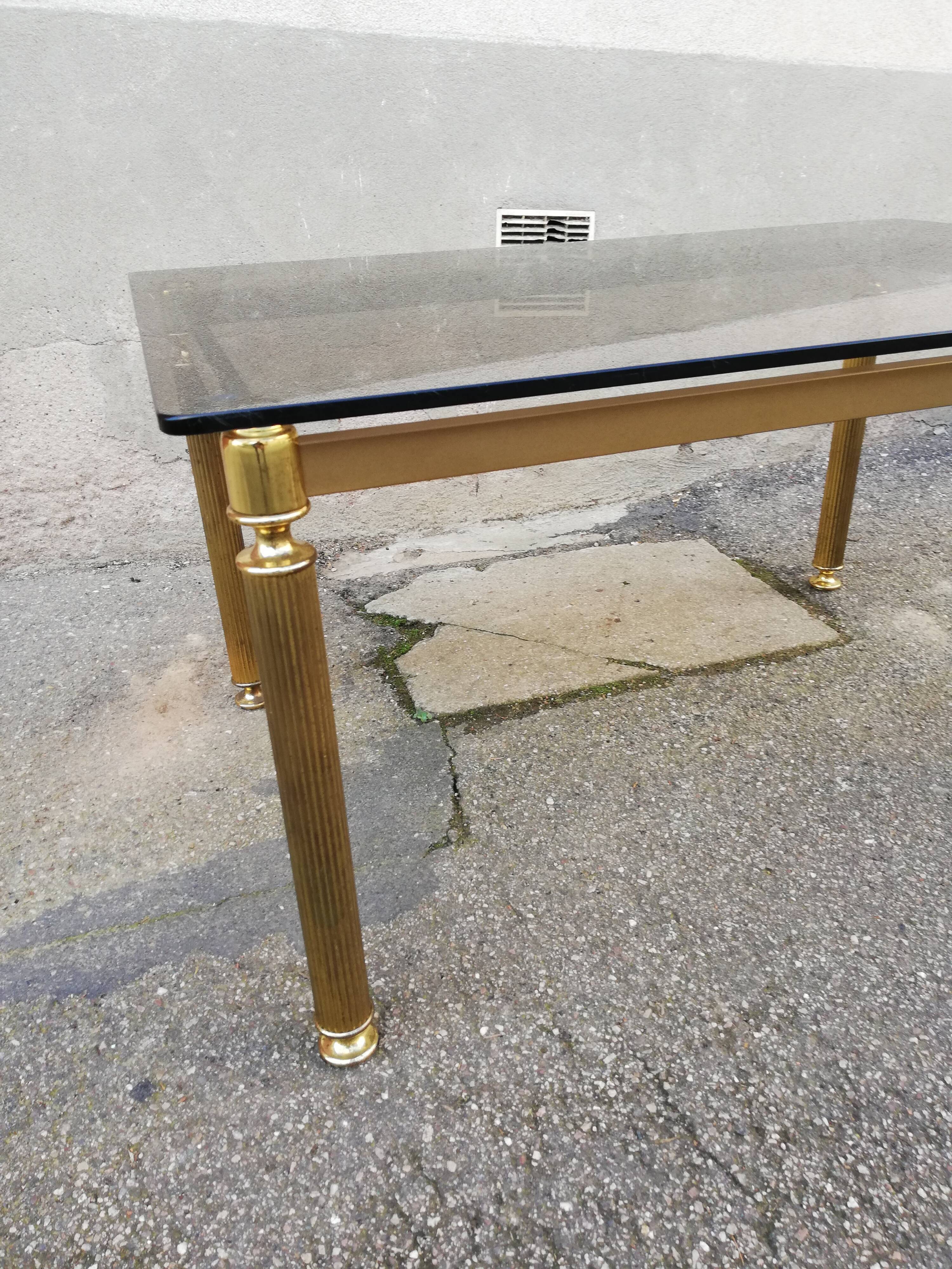 Table basse vintage laiton et verre fumé marron