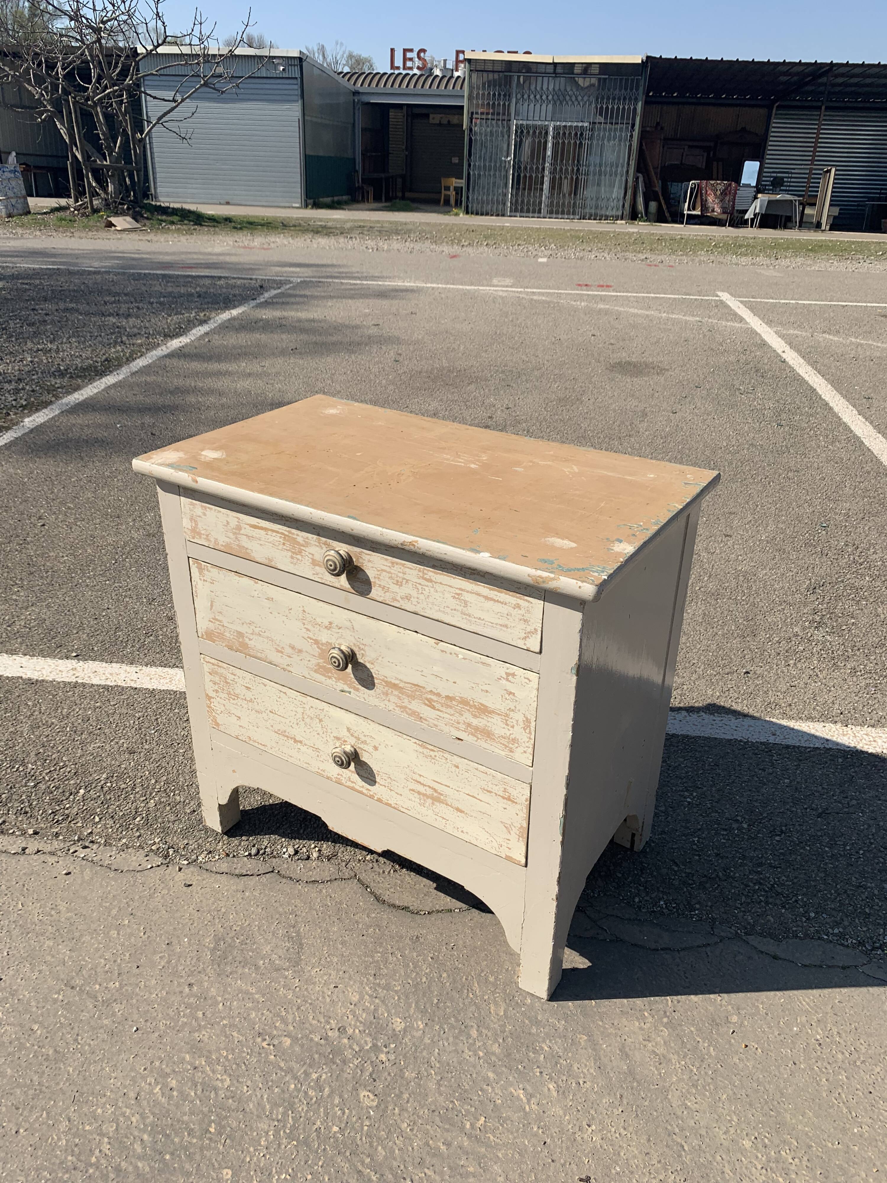Chest of drawers 3 drawers