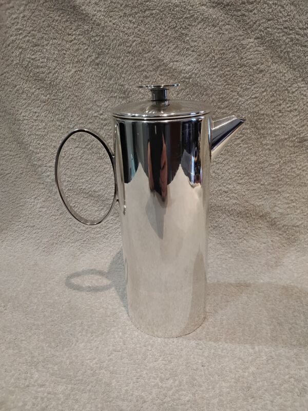 Cafetiere metal argente orfevre Christofle modele Mercury Sabattini