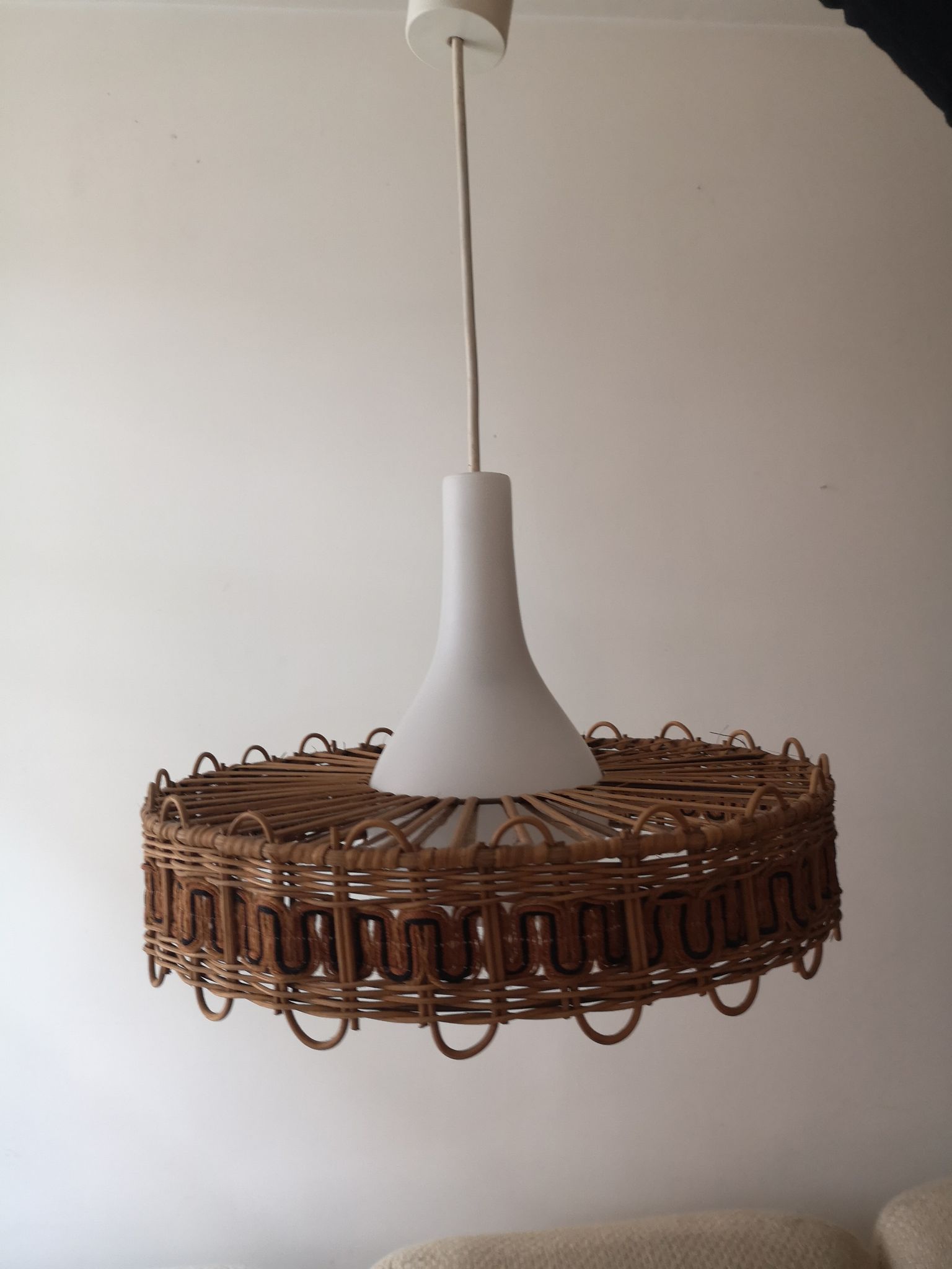 Scandinavian cylindrical pendant lamp with rattan dial and opaline in real and smoked glass