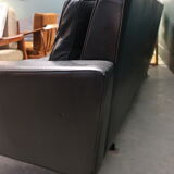 Leather sofa of the 70s footing in chrome