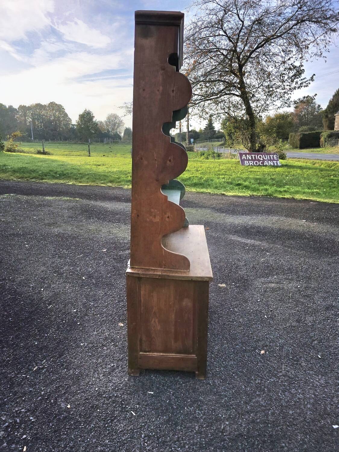 Parisian dresser buffet