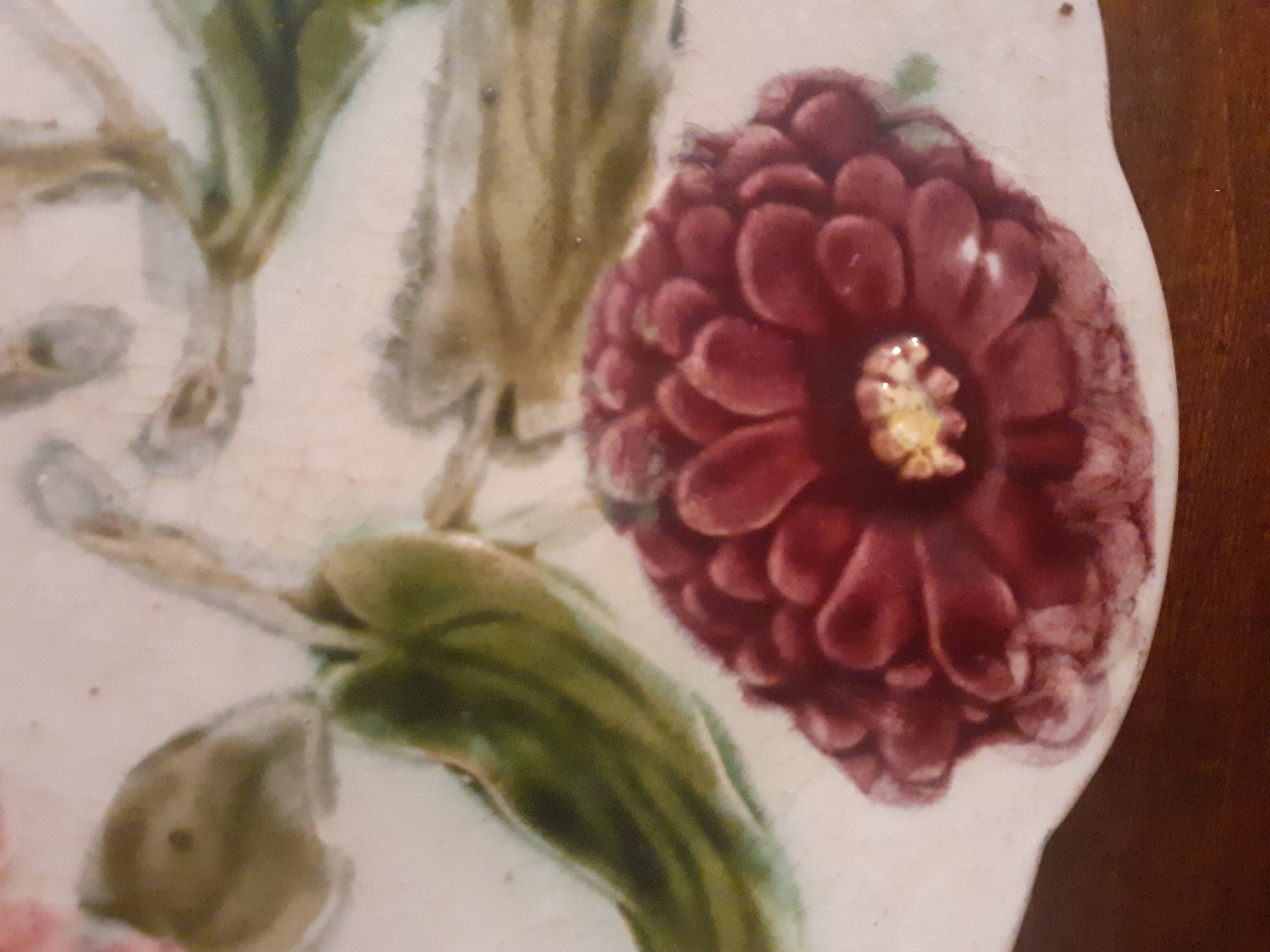 Old slip plate - Choisy le roy flower decoration