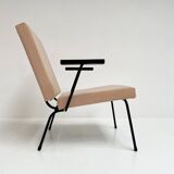Cream Gispen 1407 armchair by Wim Rietveld, 1950s