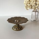 Cup flowers in brass