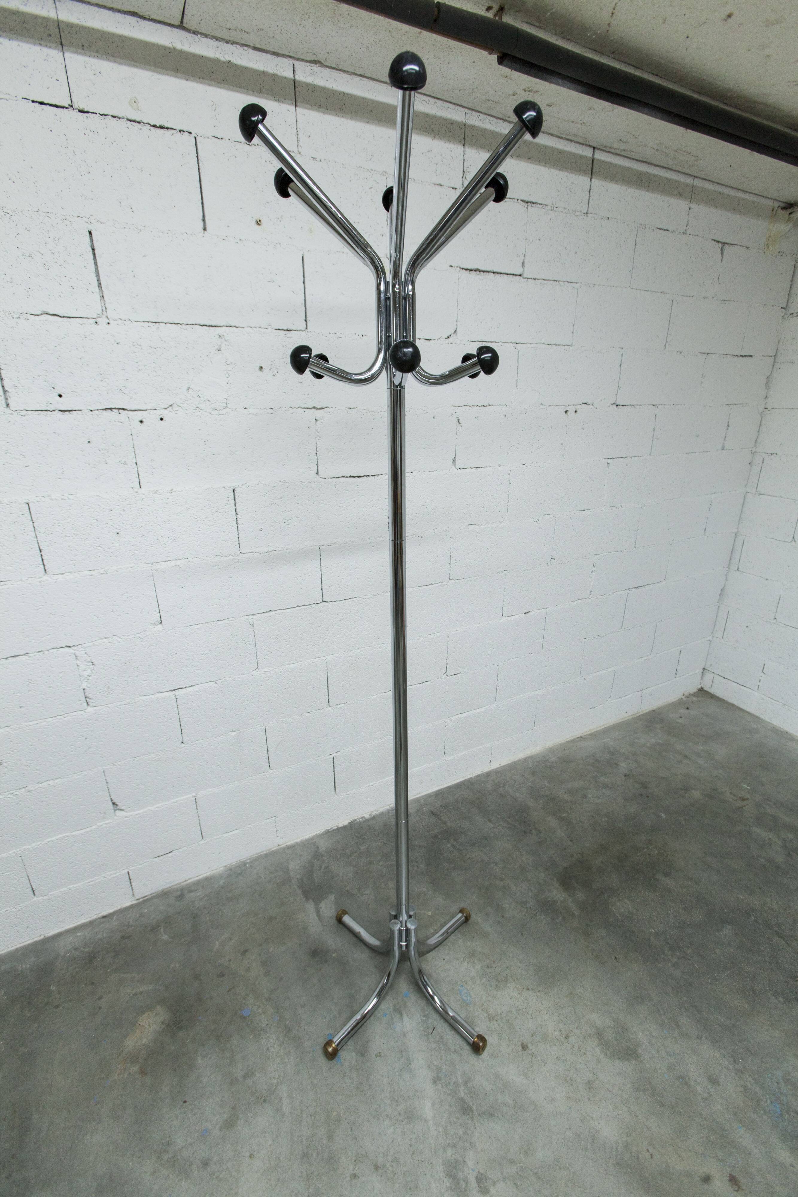 Coat rack with 12 chrome and black plastic hooks, 1960, 2m.