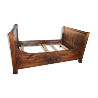 Ancient walnut roller bed