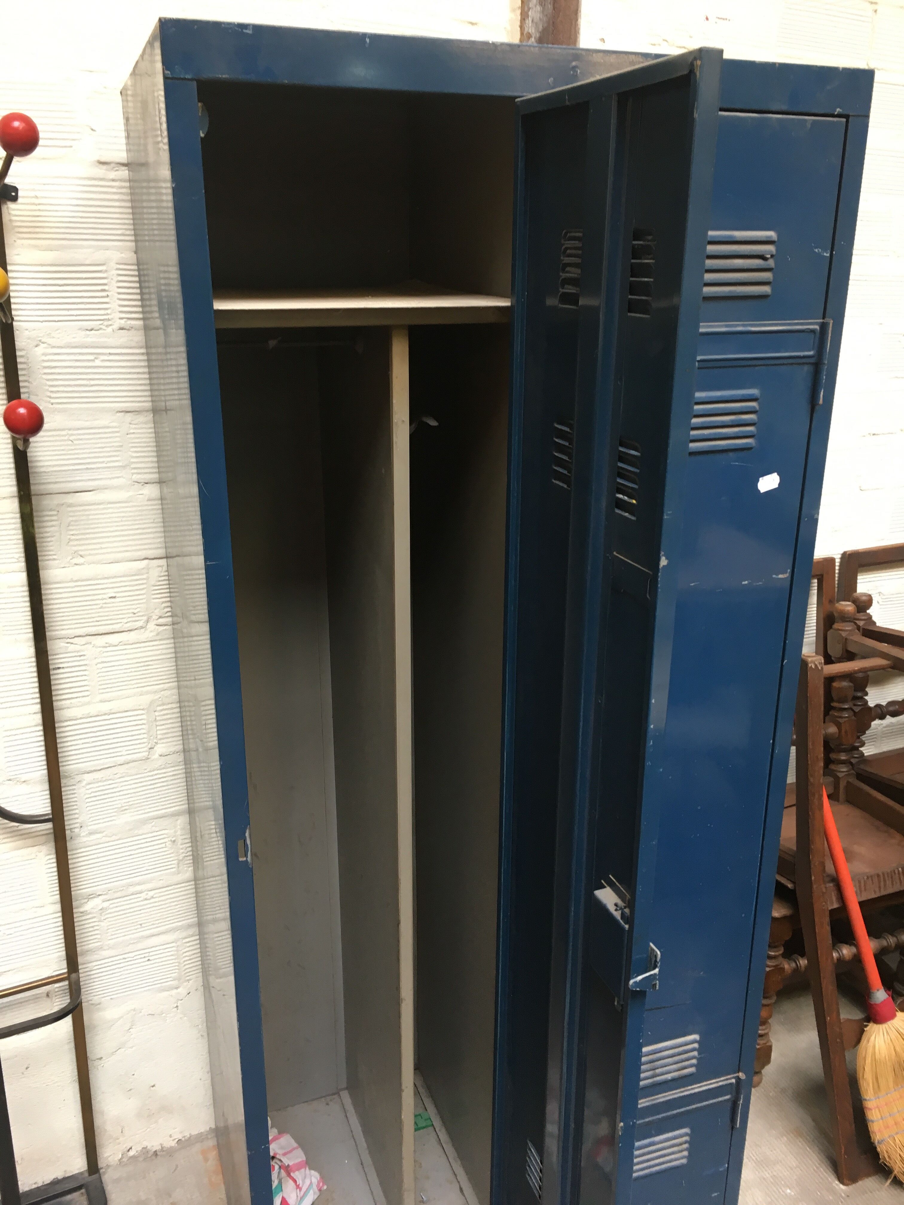 Locker room industrial