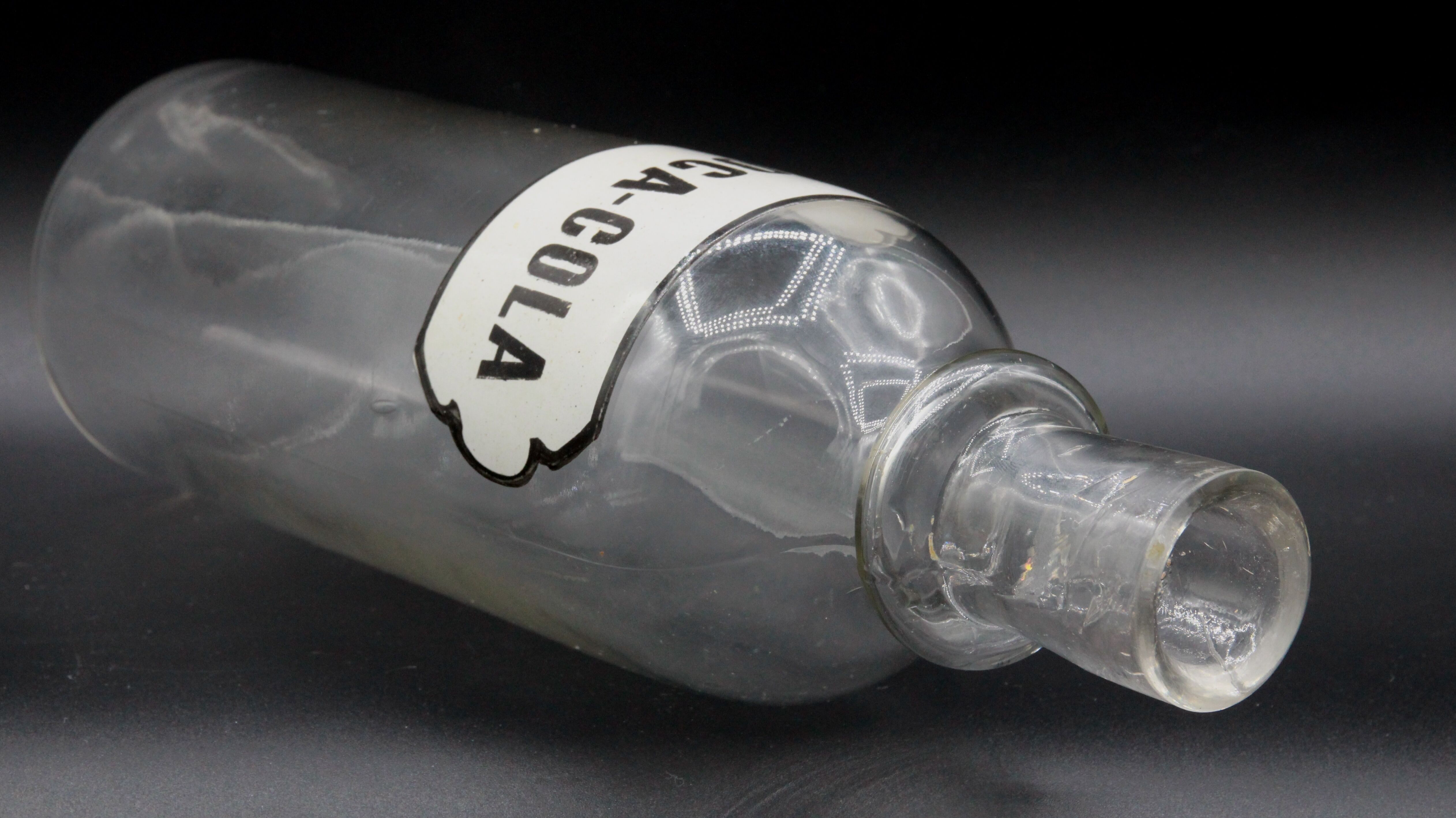 Coca-cola syrup bottle original 1900's united states pharmacy drink