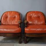 Pair of 60s armchairs in leather and wood