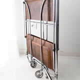 Foldable service on vintage wheels