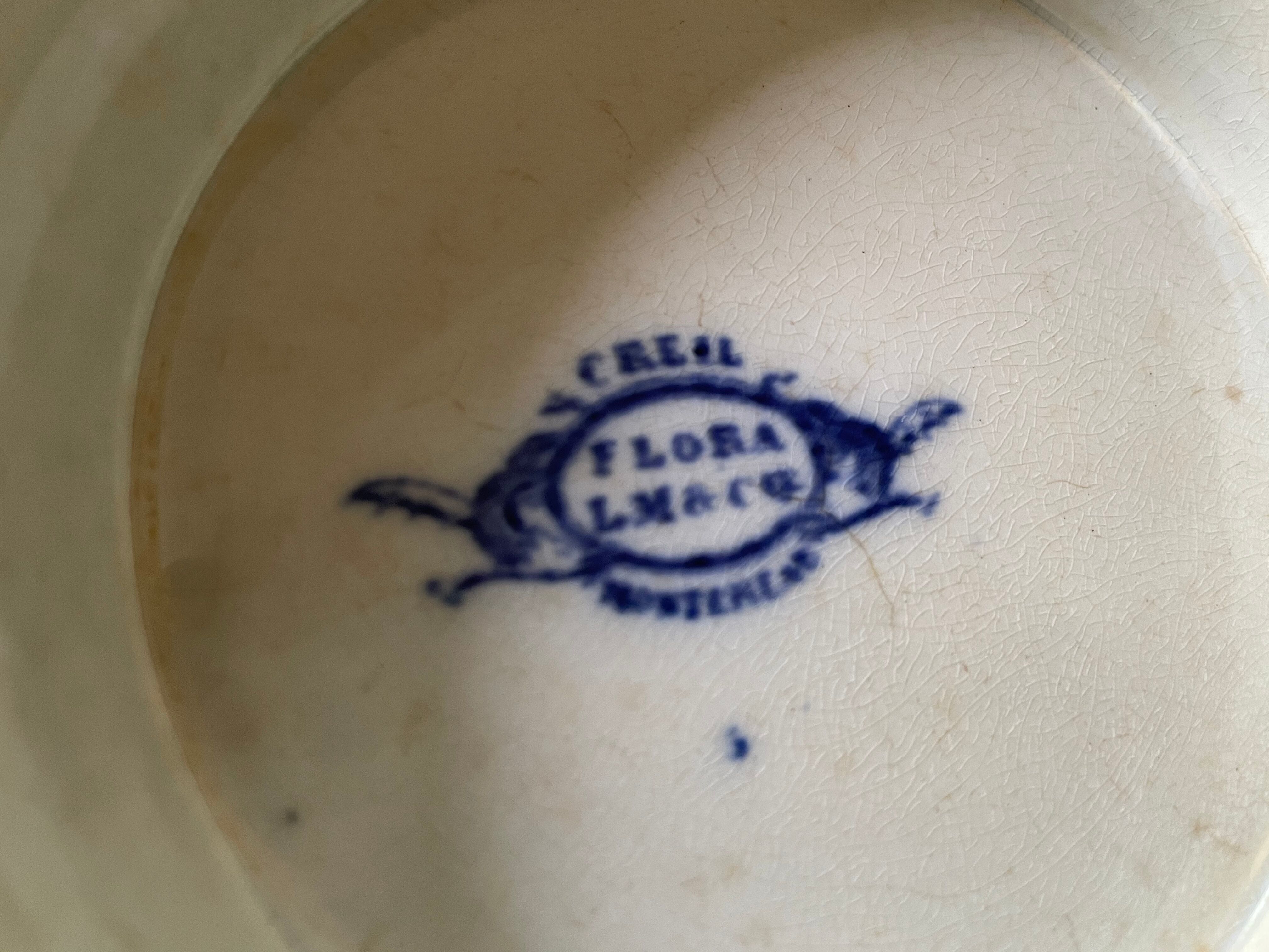 Plate with peedouche Creil & Montereau model Flora liseron