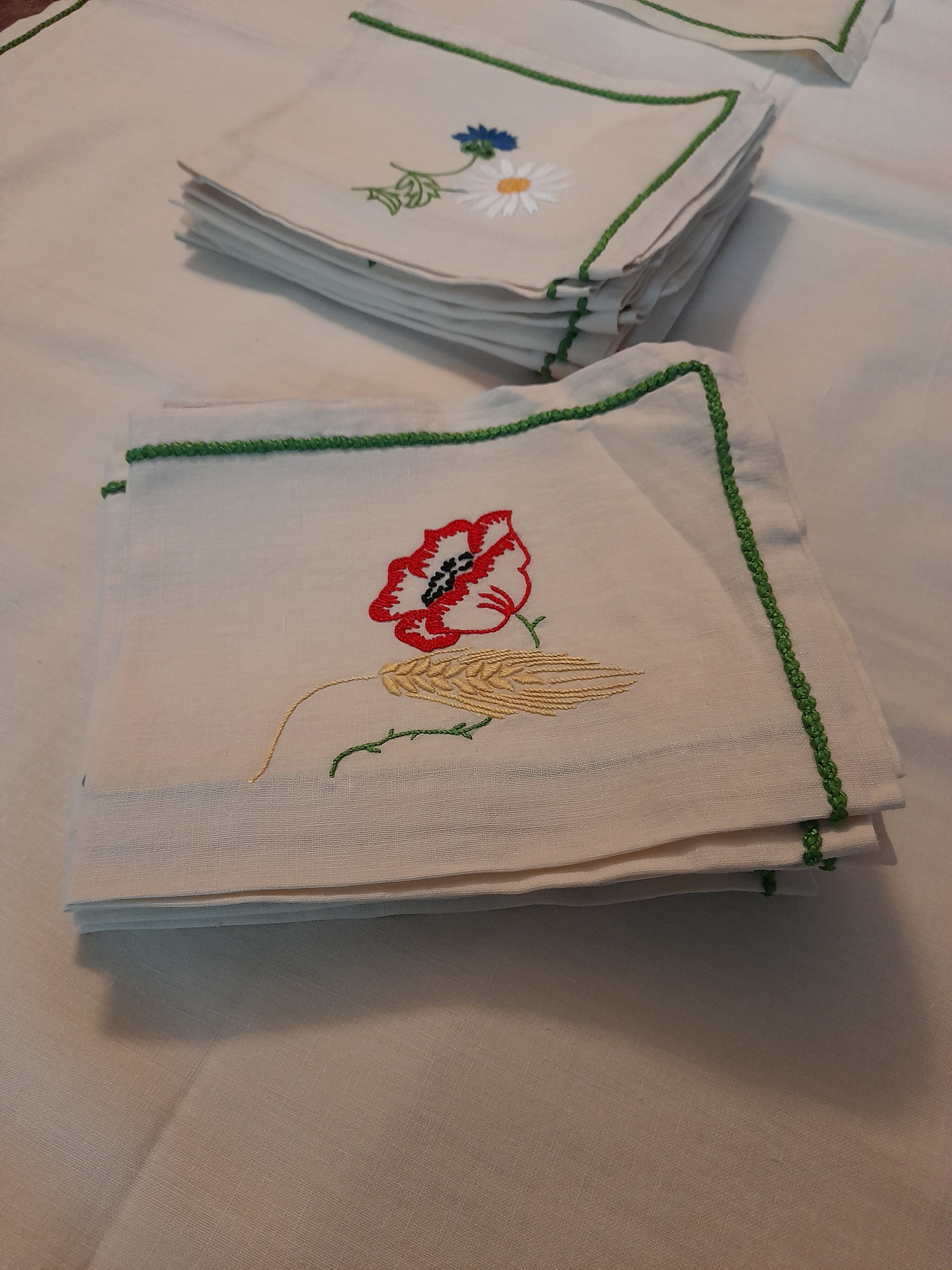 Tablecloth, towels and sets