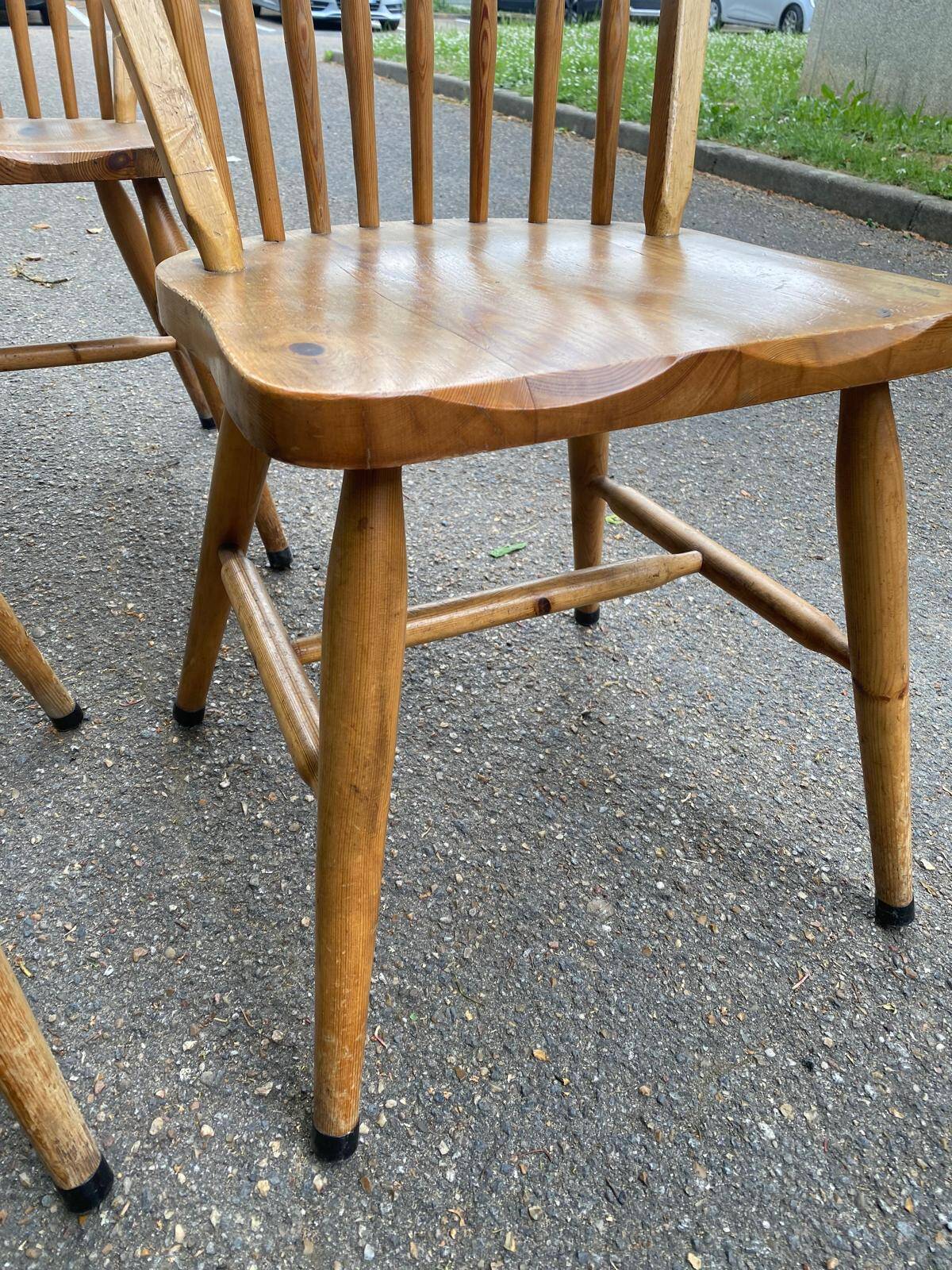 5 chaises anglaises Windsor en bois massif courbé XXème