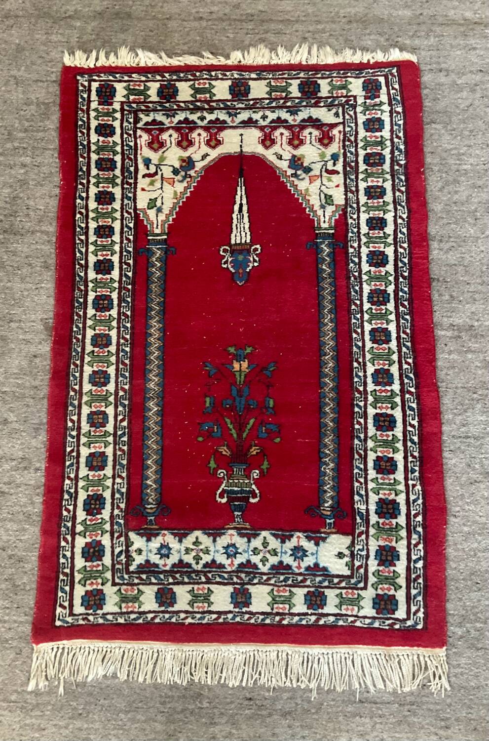Vintage woven wool rug 130x80