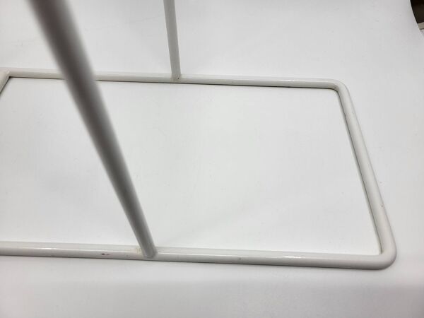 Bout de canapé Robin day  par Habitat en métal laqué blanc et bois Vintage