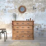 Pine dresser