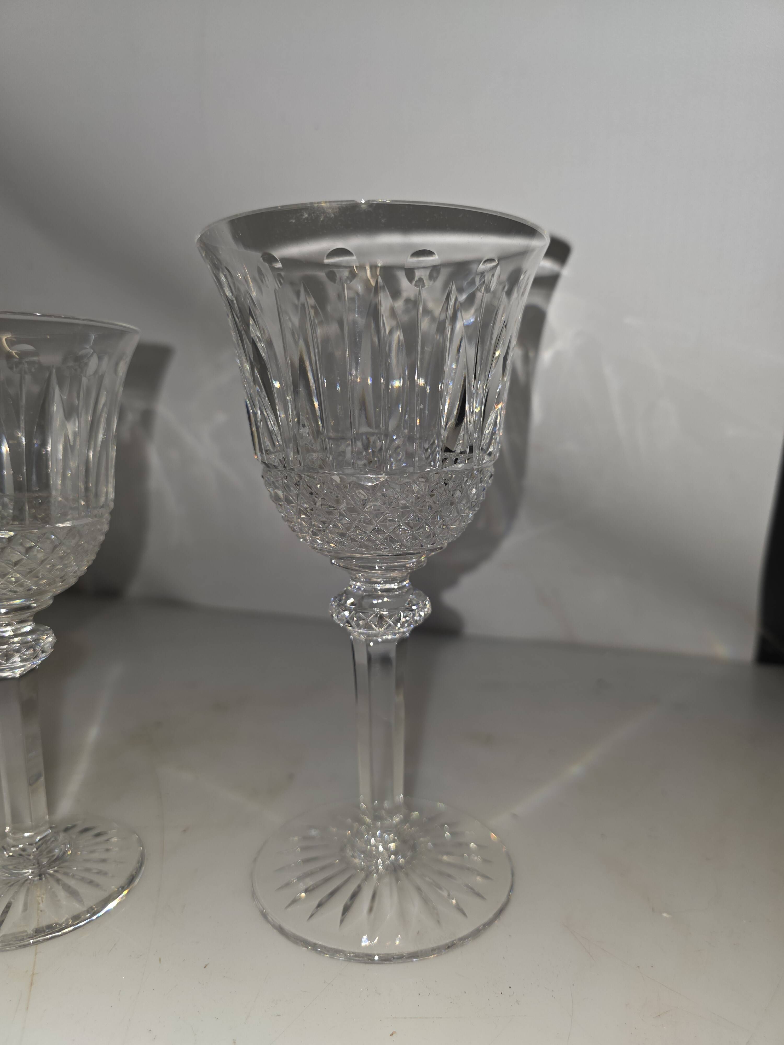 Service de 27 verres en cristal de Saint-Louis — Modèle Trianon