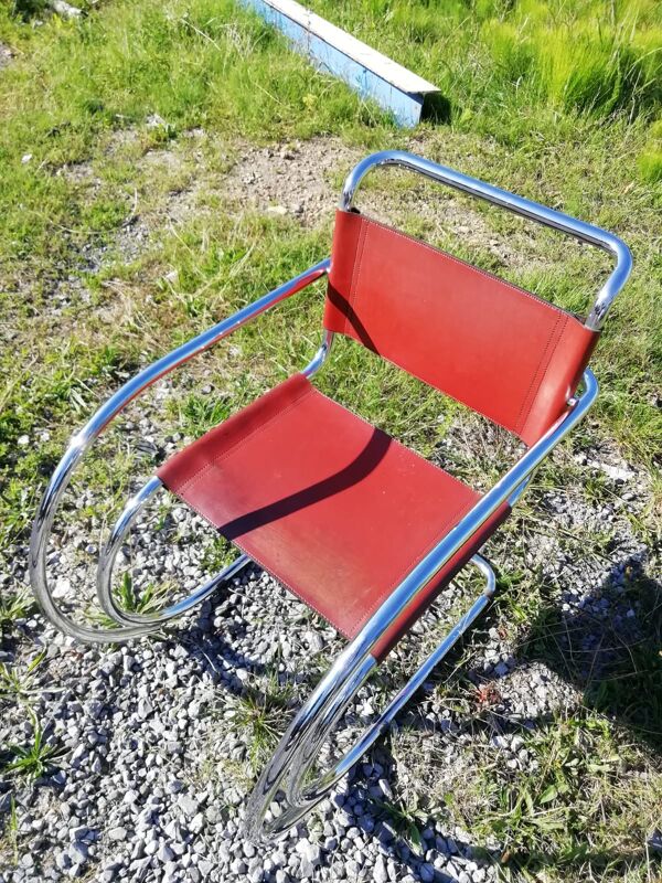 Fauteuil MR20 par Ludwig Mies Van Der Rohe