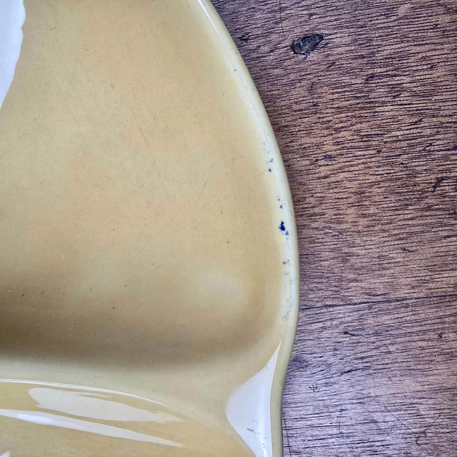 Gien ochre yellow oyster plate – Seafood & wall decor