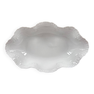 Scalloped porcelain dish