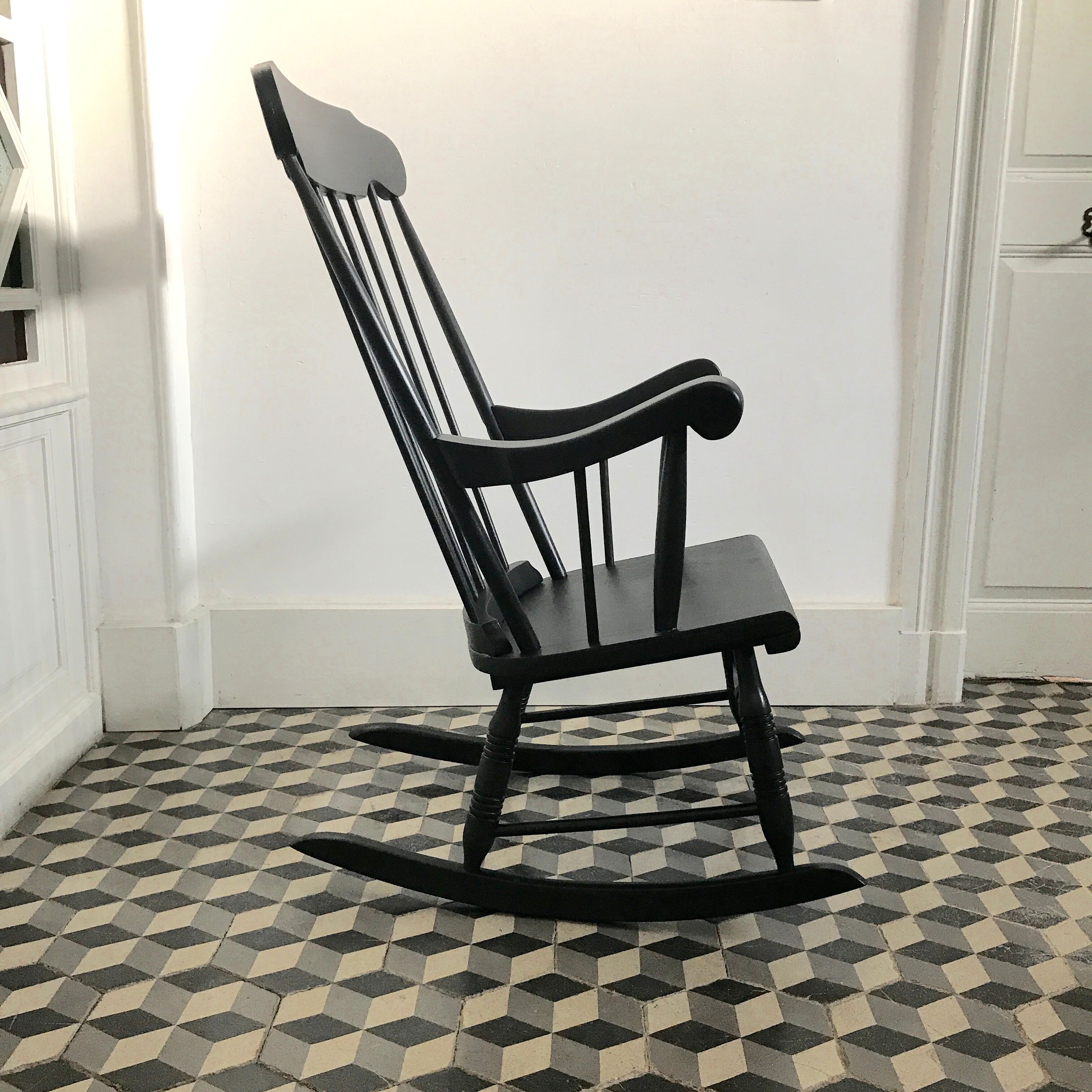 Rocking-chair in wood