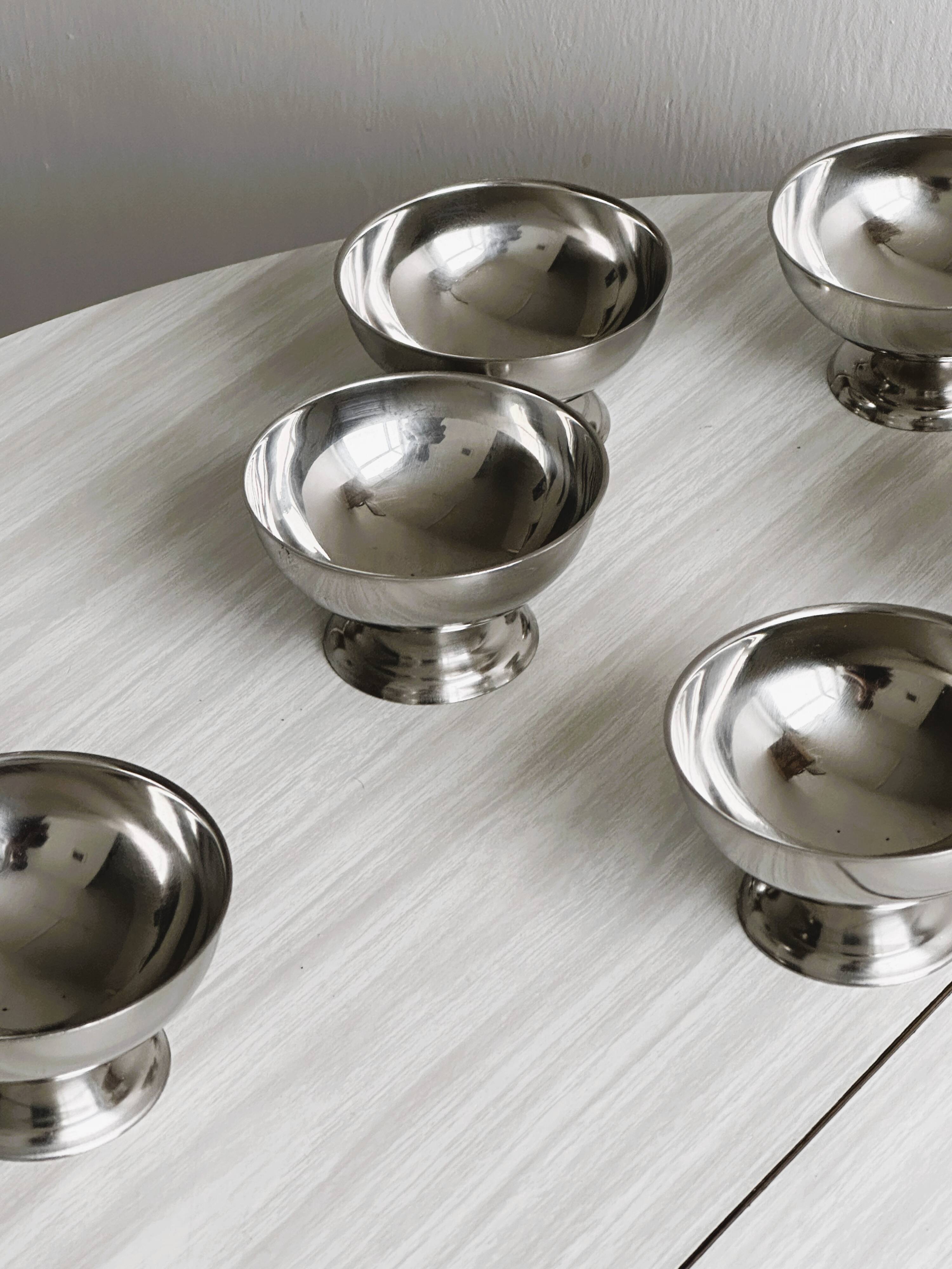 Set of 6 silver stainless steel dessert bowls