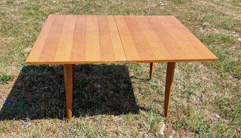 Table year 50 swivel top