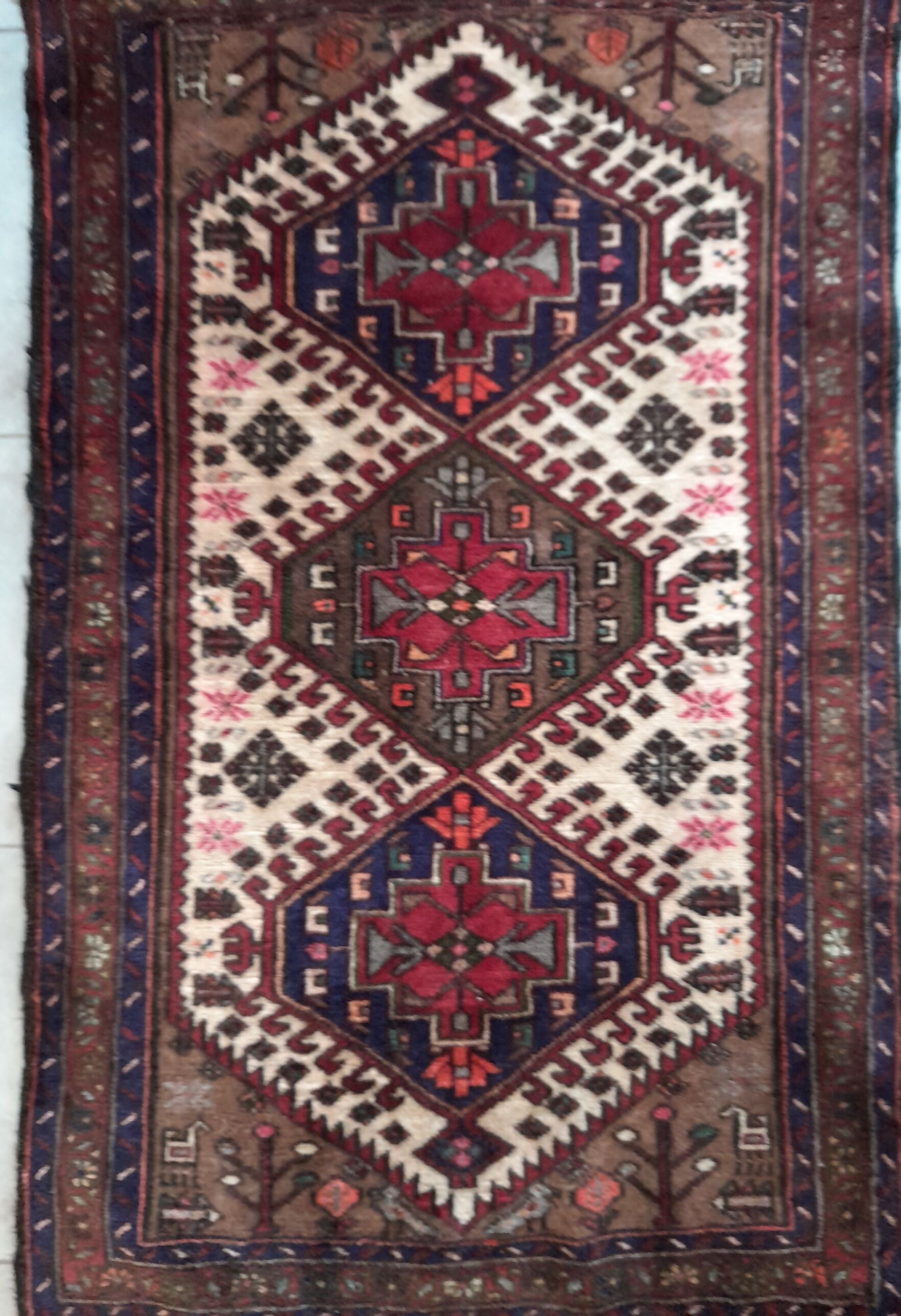 Hand-knotted Caucasian rug 94x150cm