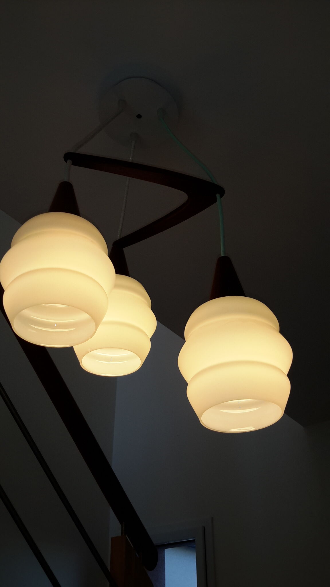 Suspension boomerang Philips design Louis Kalff années 60