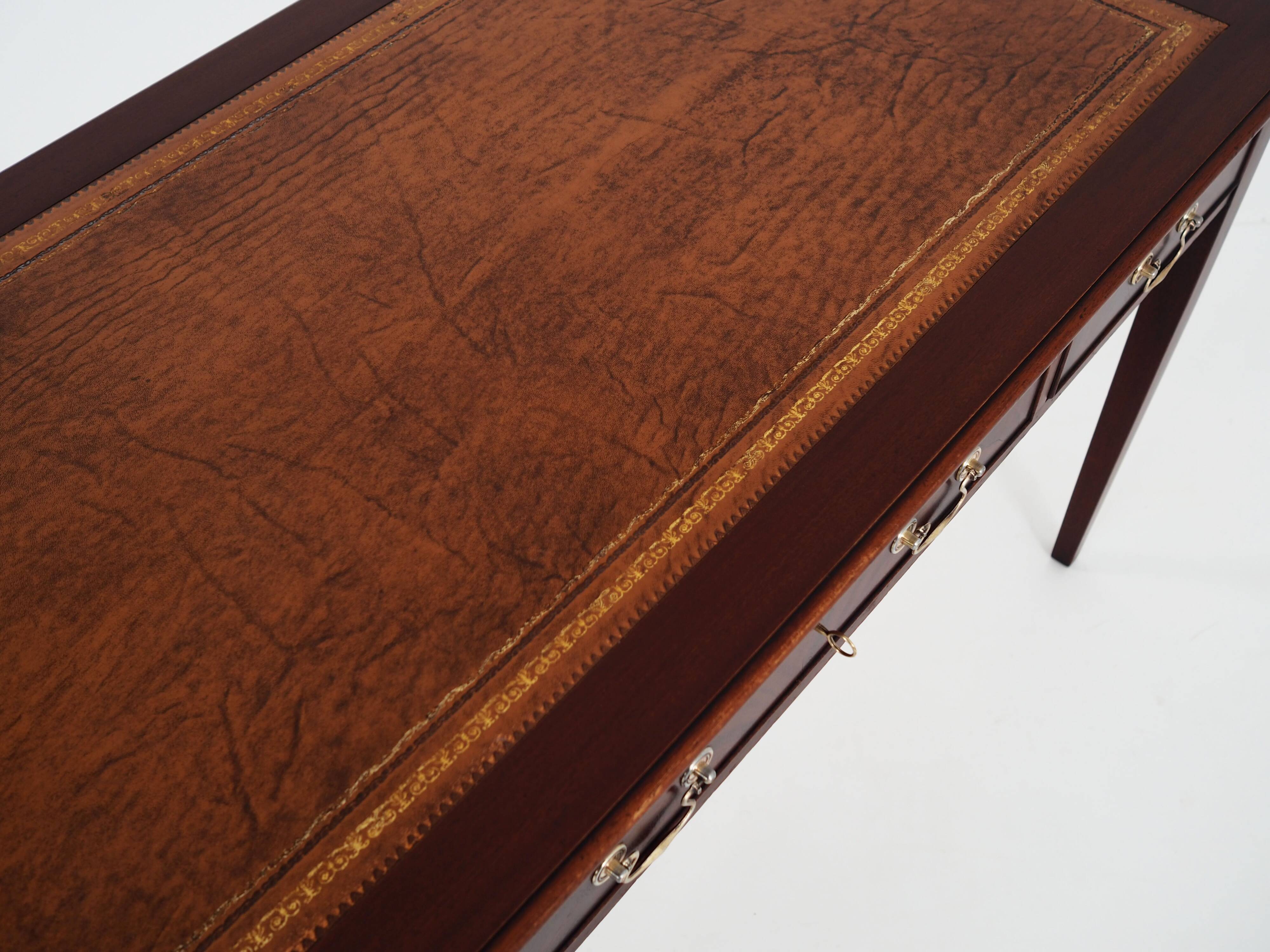 Mahogany desk, Danish design, 1970s, production: Denmark