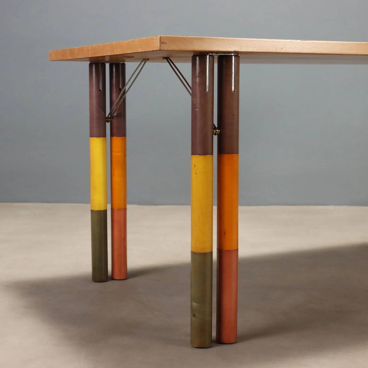 Vintage dining table Karan d'Ache Malobbia, design by Citterio and Nava, 1980s.
