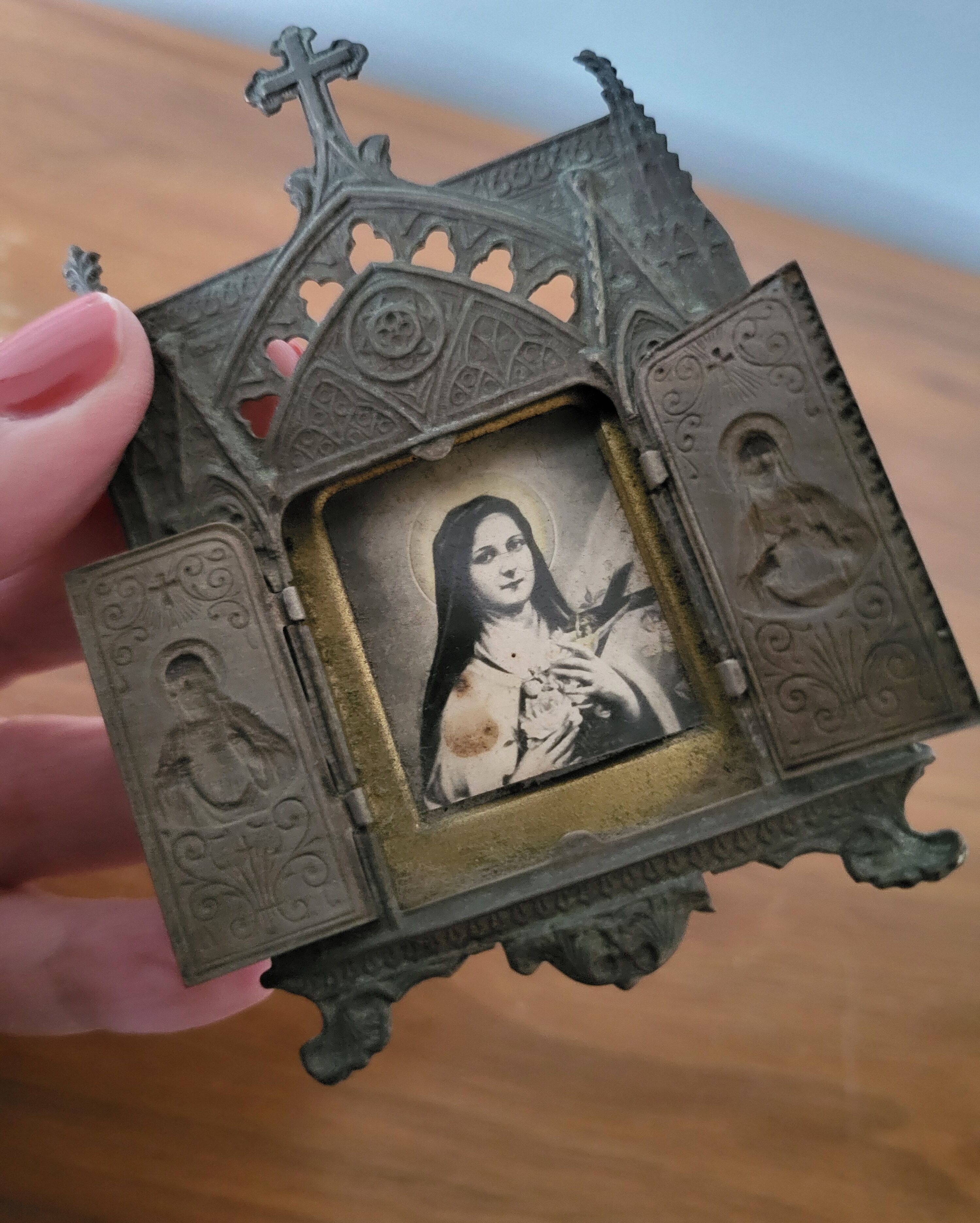 Ancient Travel Altar Saint Thérèse Reliquary Oratory