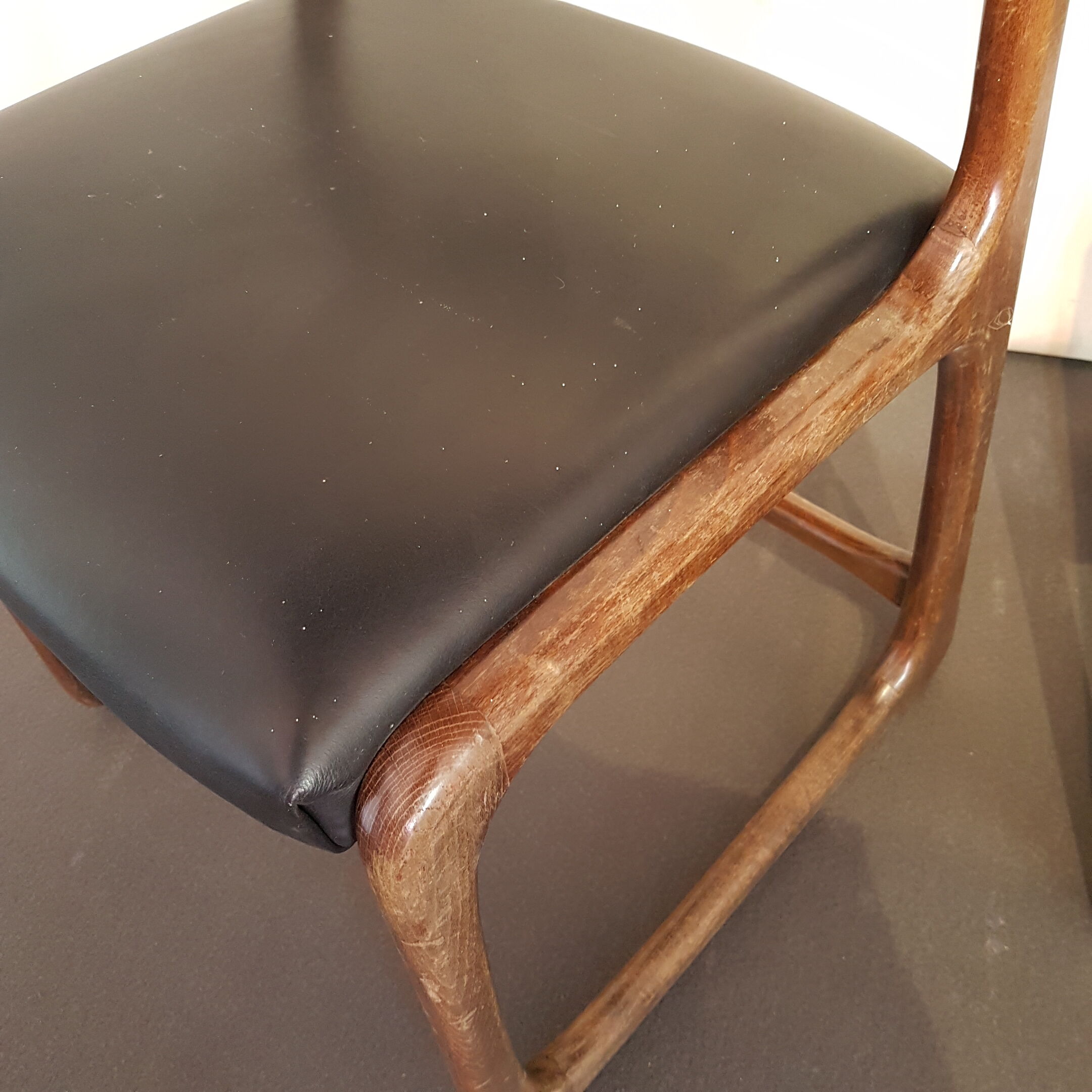 4 chairs sled baumann