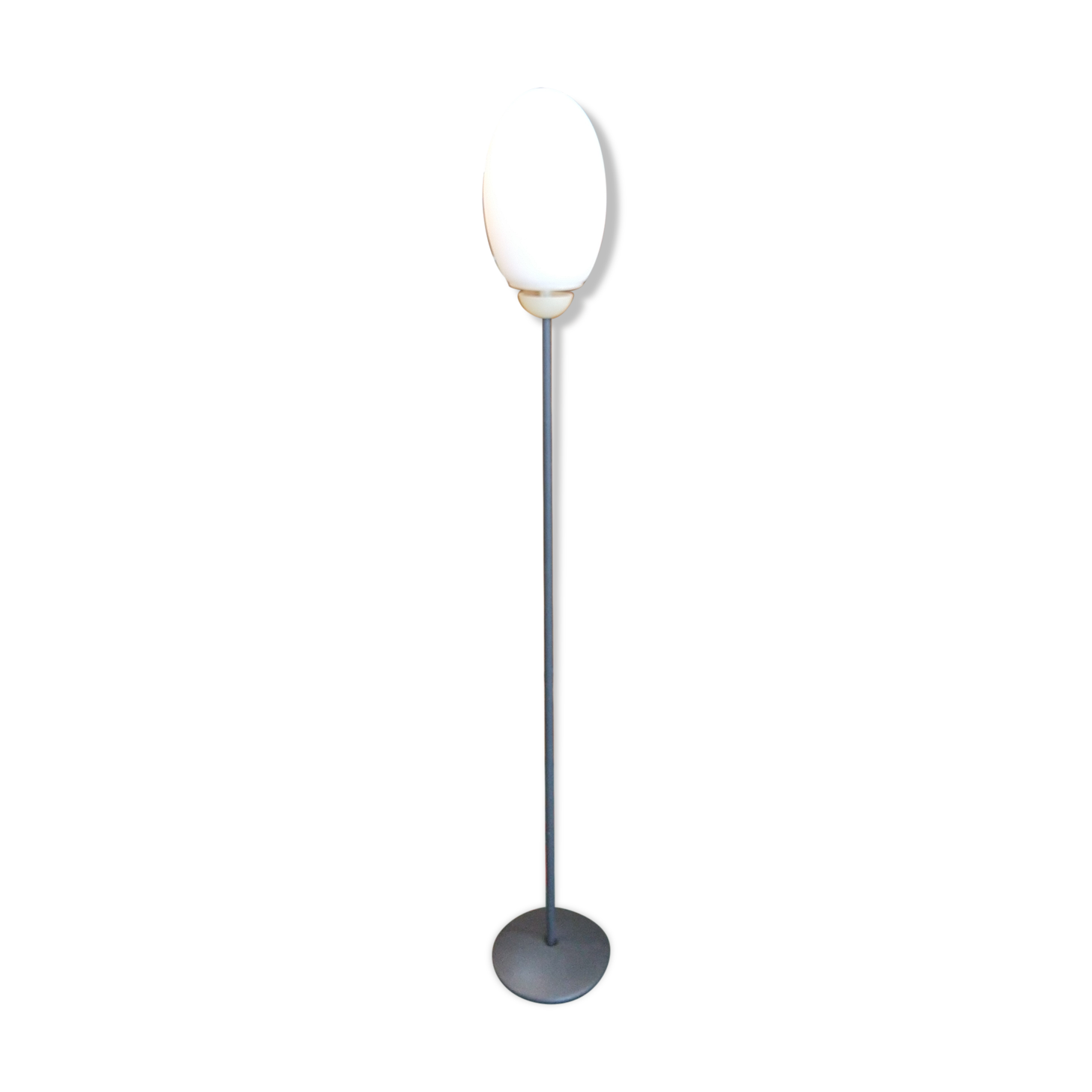 Brera egg floor lamp
